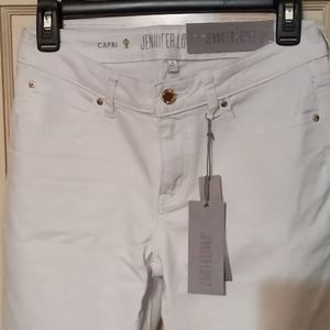 Jennifer Lopez white Capri size 6